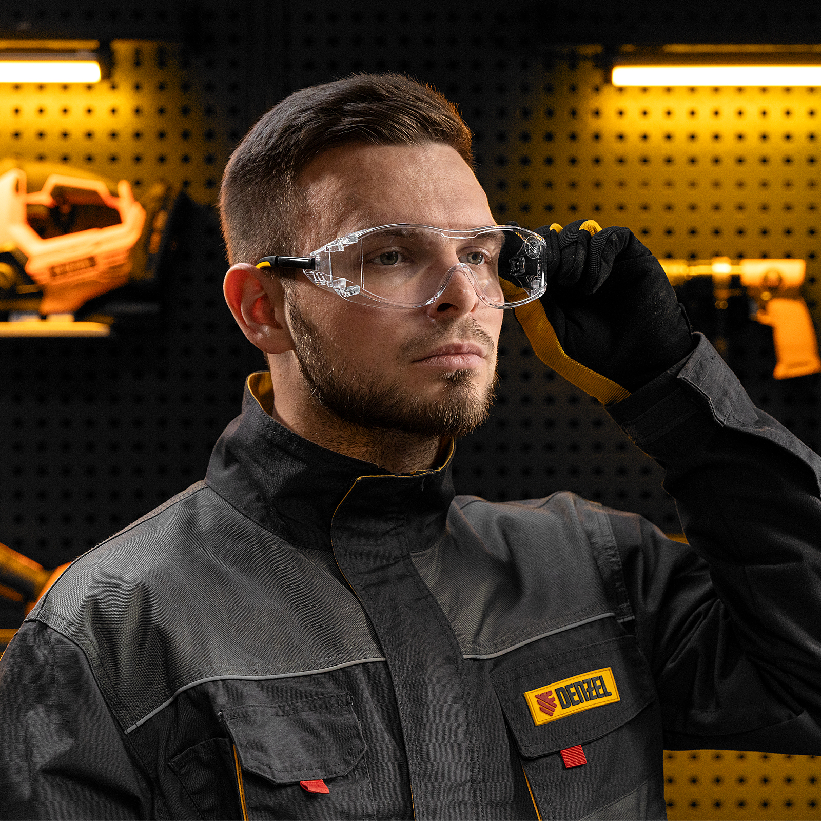 Очки защитные открытые, поликарбонатные, увеличенная прозрачная линза,  регулируемые дужки