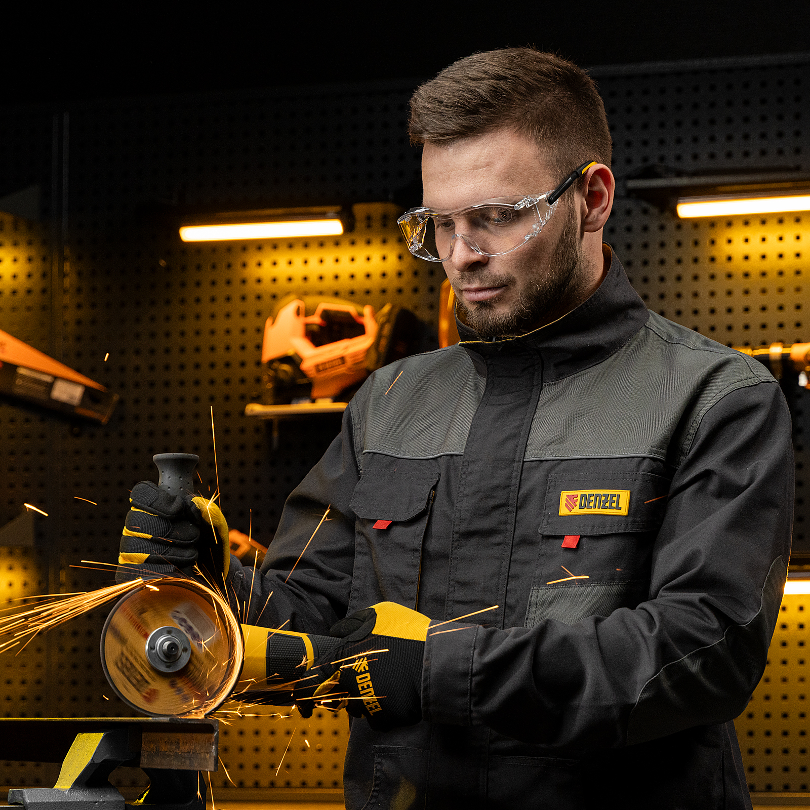 Очки защитные открытые, поликарбонатные, увеличенная прозрачная линза,  регулируемые дужки