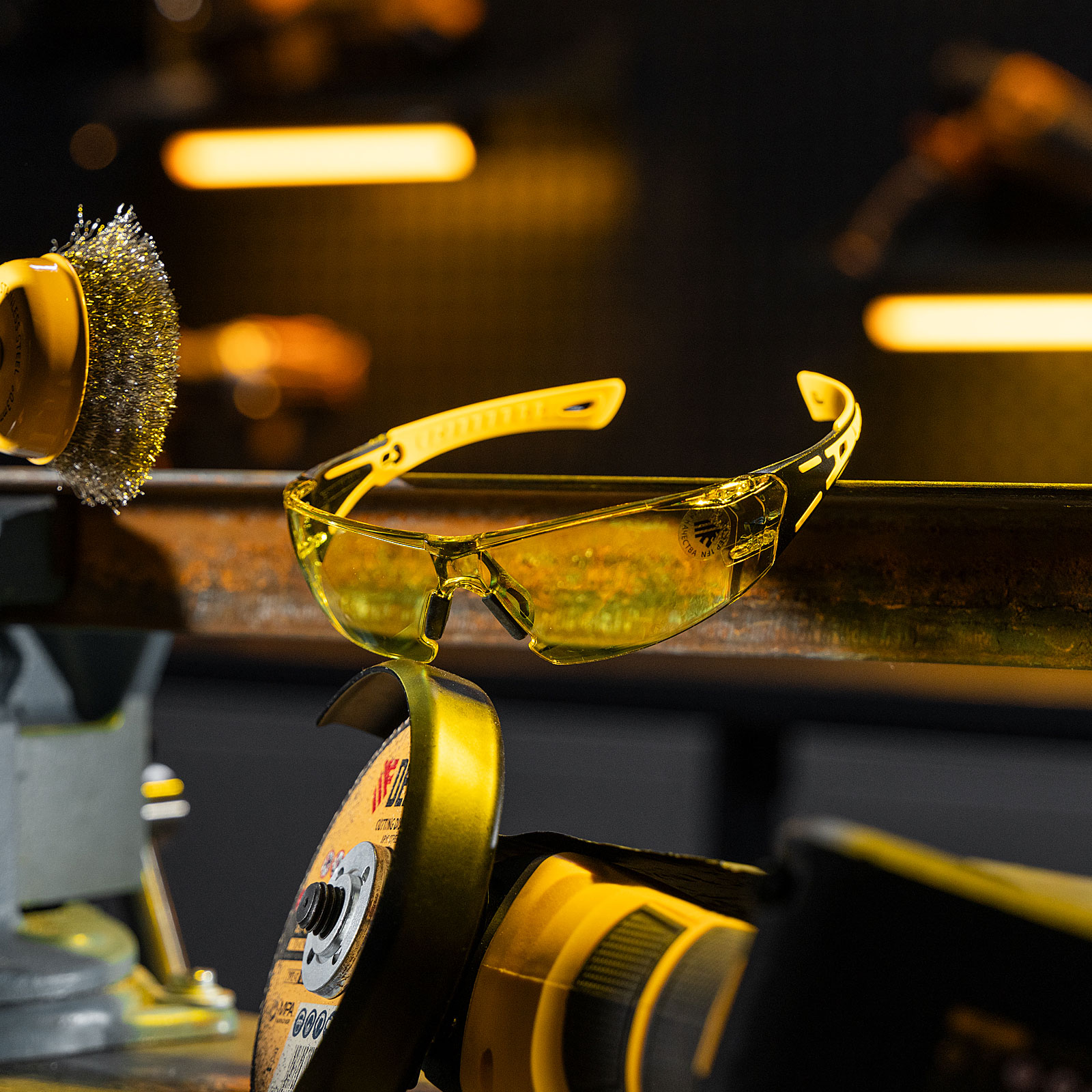 Очки защитные открытые, поликарбонатные, жёлтая линза, двухкомпонентные дужки